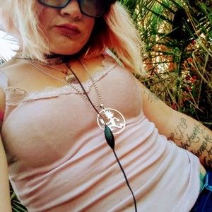 Meet your Posher, Corrina